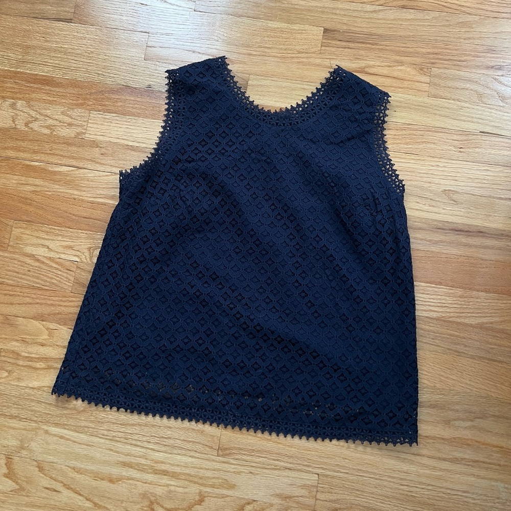 Sleeveless lace top